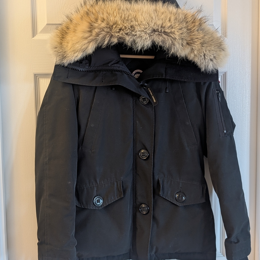 Canada Goose Montebello Women's Black Fur-Trimmed Jacket Size S